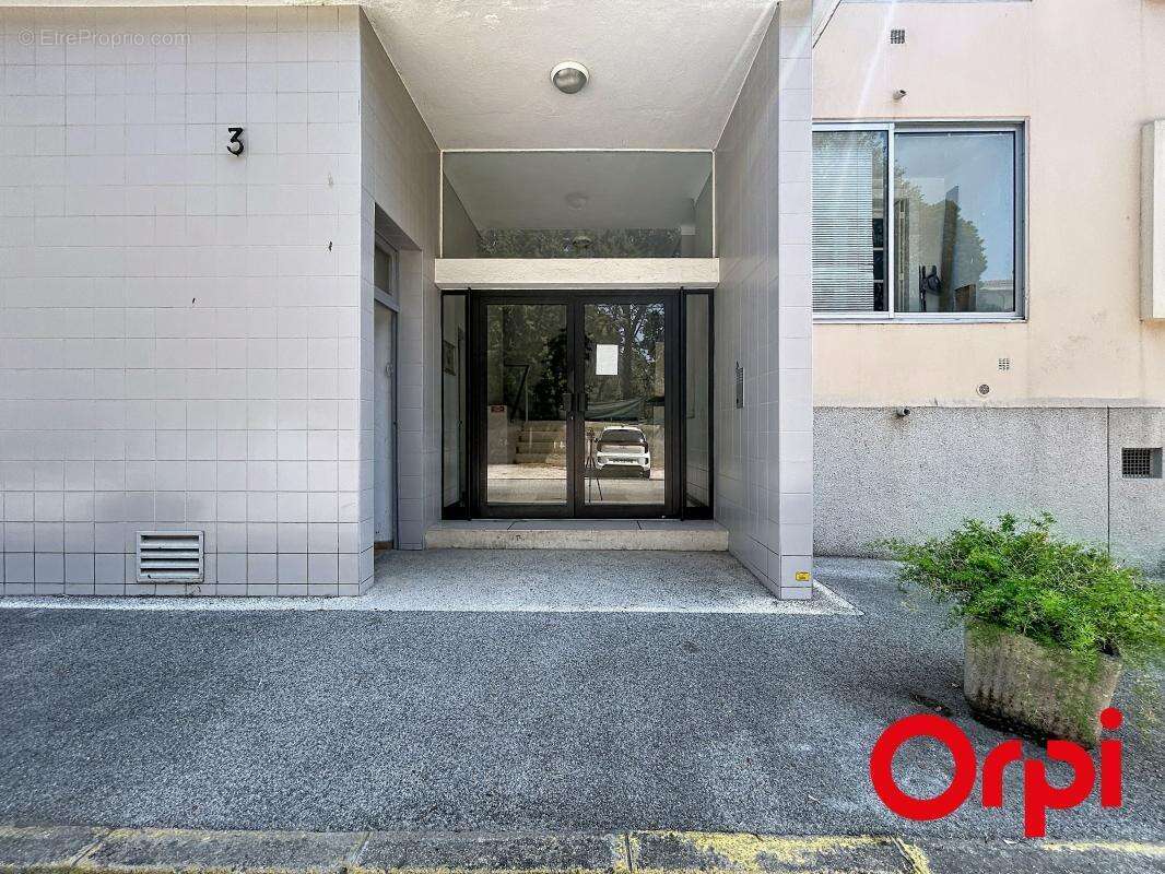 exclusivité orpi – toulon ouest / valbourdin – t4 de 82 m² - photo 3