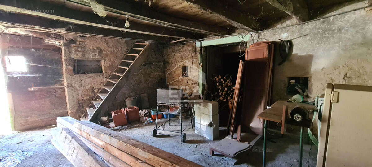 Autre à JUJURIEUX