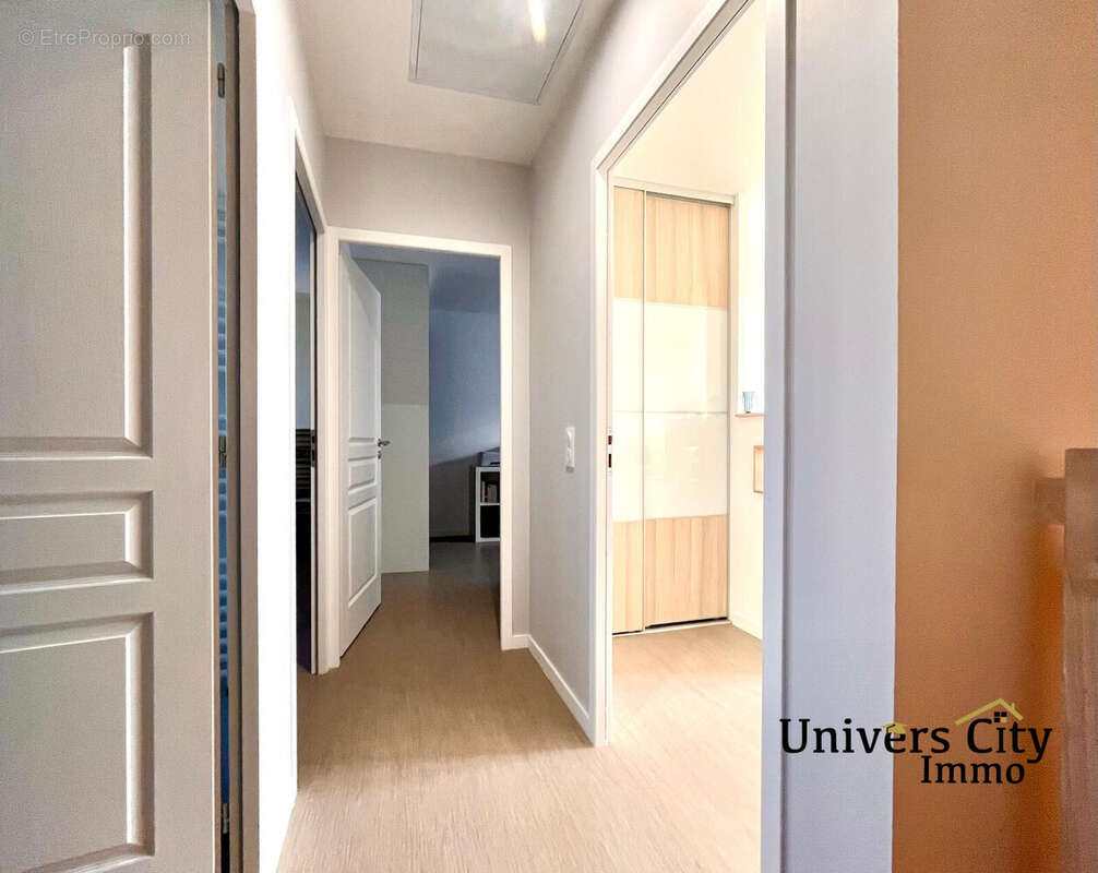 Maison à SAINT-BARTHELEMY-D&#039;ANJOU