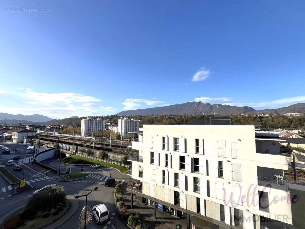 Commerce à AIX-LES-BAINS