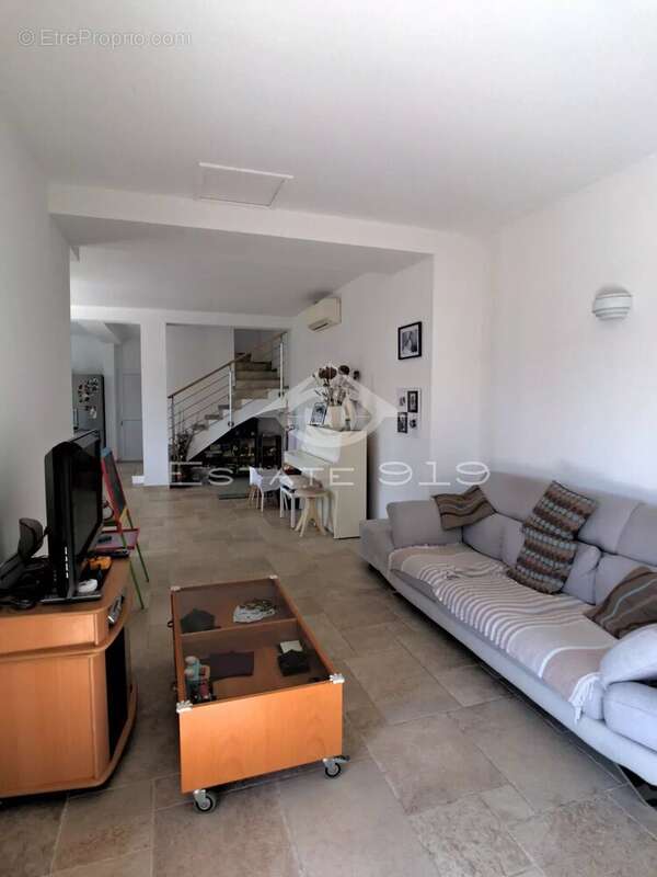 Maison à ROQUEFORT-LES-PINS