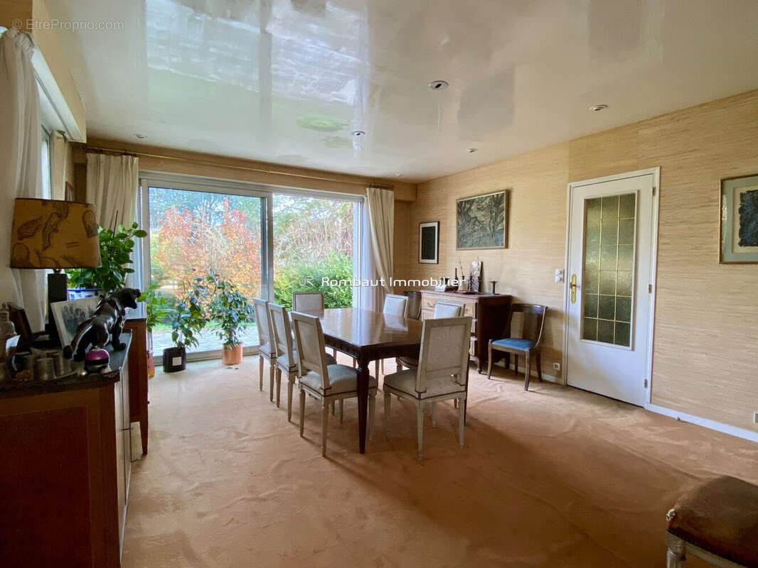 Maison à LA CELLE-SAINT-CLOUD