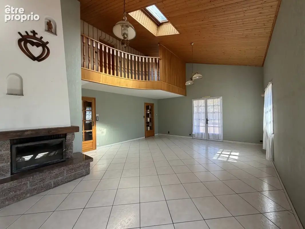 Entre AIZENAY et CHALLANS, à proximité du lac de Maché, agréable maison de pl-pied sur 1 038 m2 de terrain - photo 7