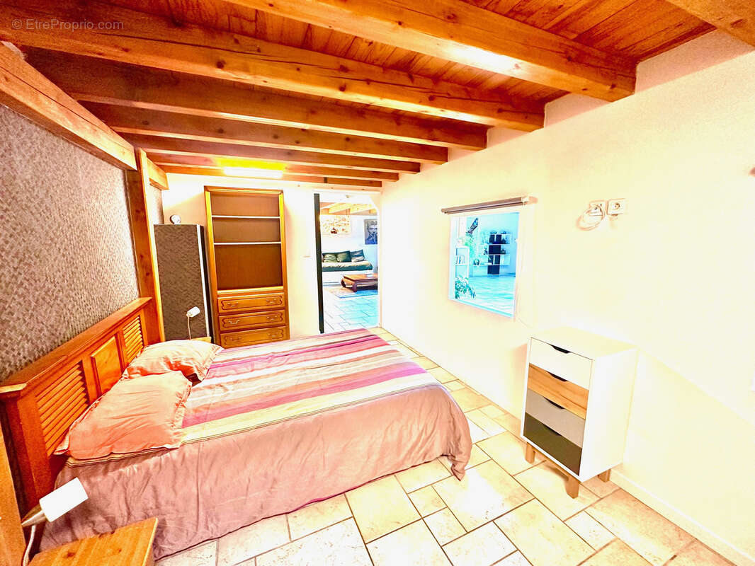Magnifique loft, rénové avec goût + commerce avec vitrine - photo 16
