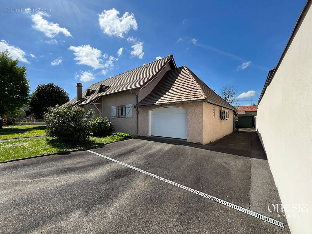 Maison à LONS