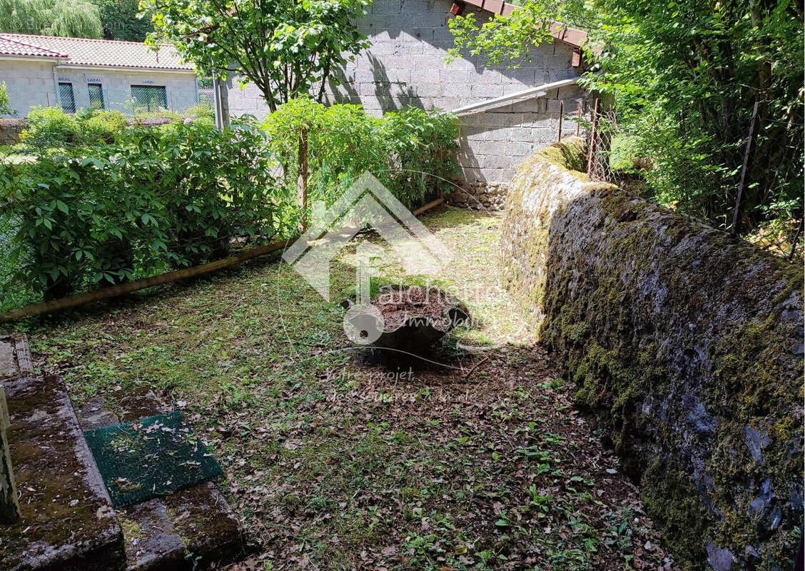 Maison à AYDAT