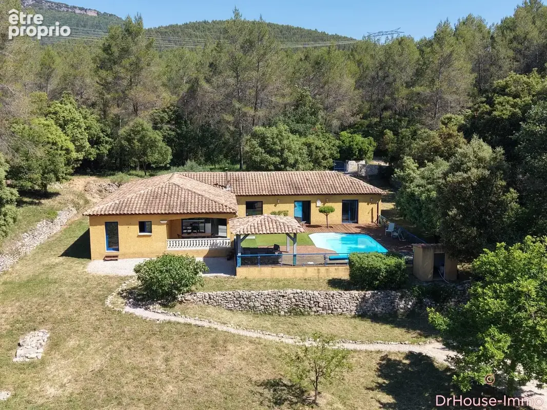 Maison 6 pièces 178 m² à vendre à Besse-Sur-Issole (83890) - photo 10