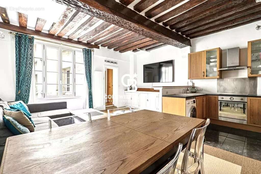Appartement à PARIS-4E