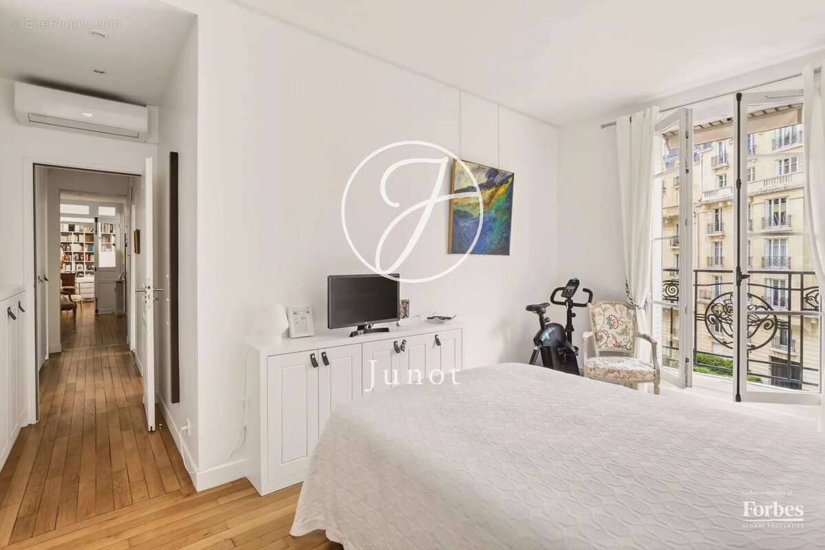 Paris 16e - RANELAGH - Appartement - 4 pièces - 85,32m² Carrez - 2 chambres - photo 13
