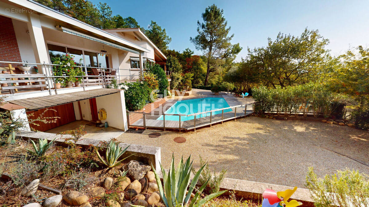 Maison à ETOILE-SUR-RHONE