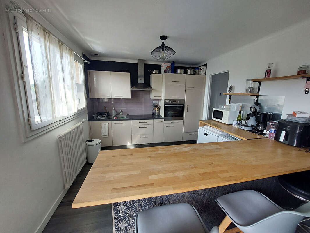 Maison sur sous-sol LA BAUSSAINE bourg - photo 3