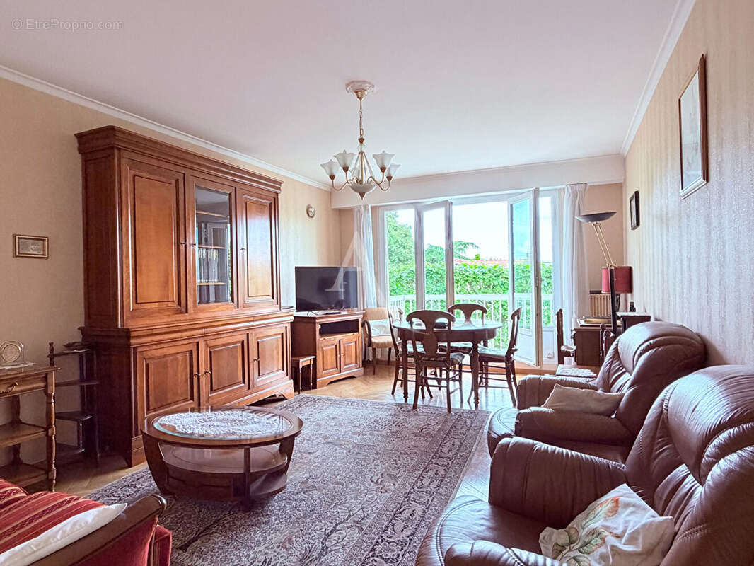 Appartement à LE PERREUX-SUR-MARNE