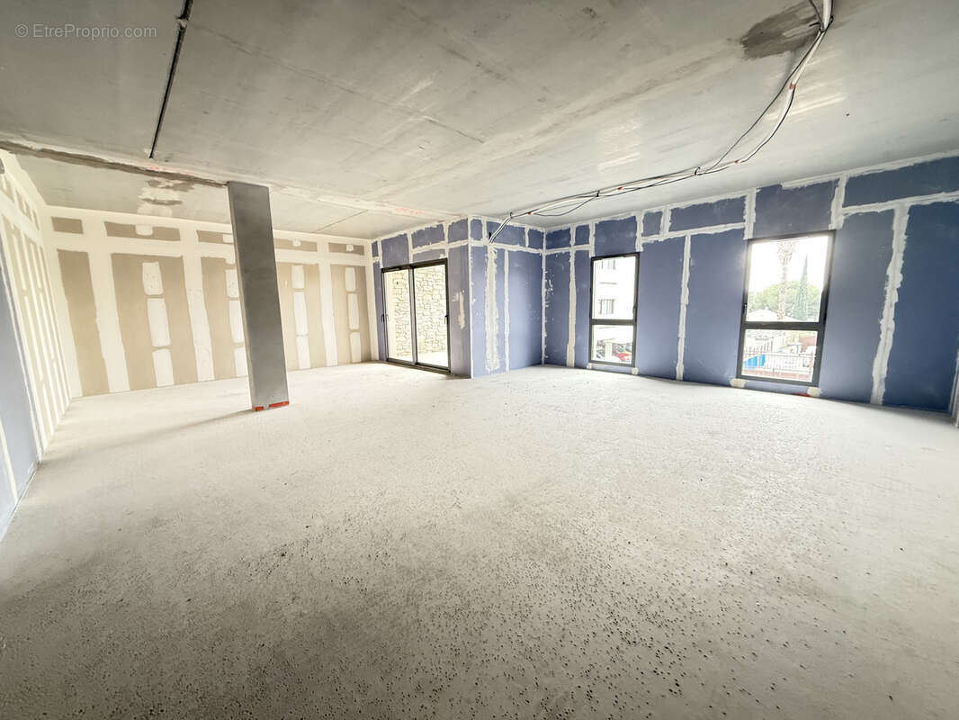 Commerce à SANARY-SUR-MER