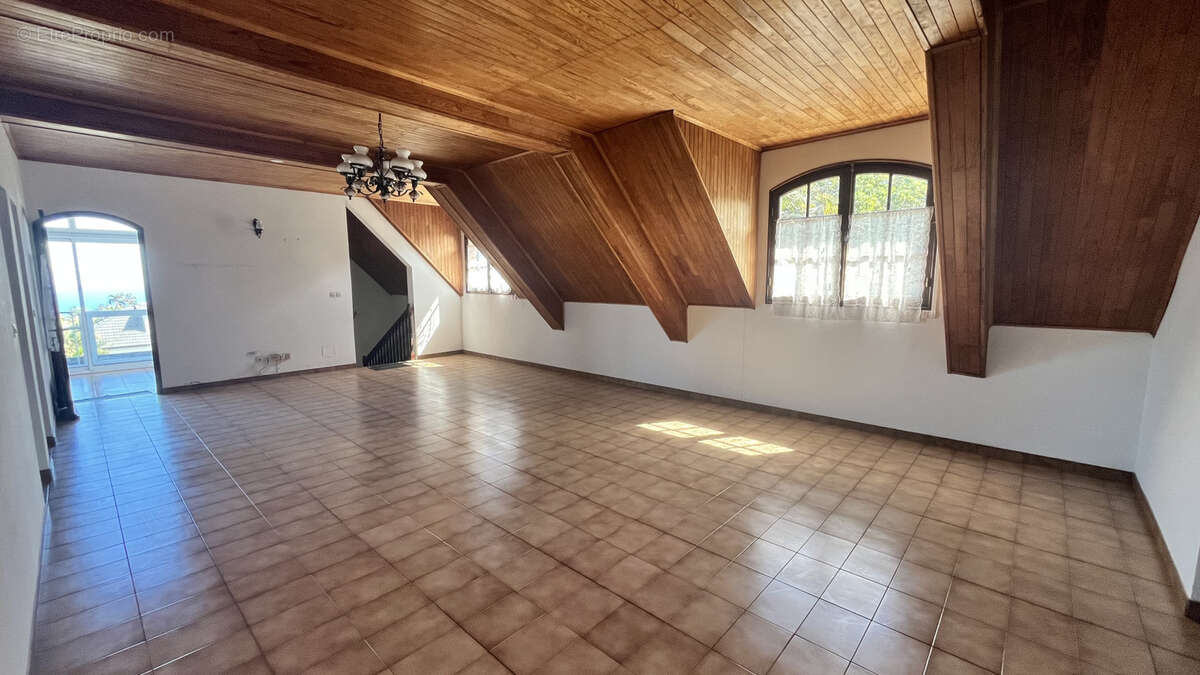 Maison à LE TAMPON