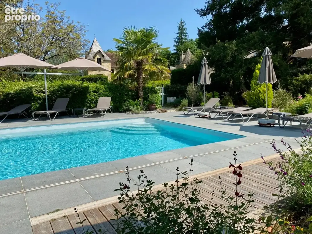 Piscine&pigeonnier.jpeg