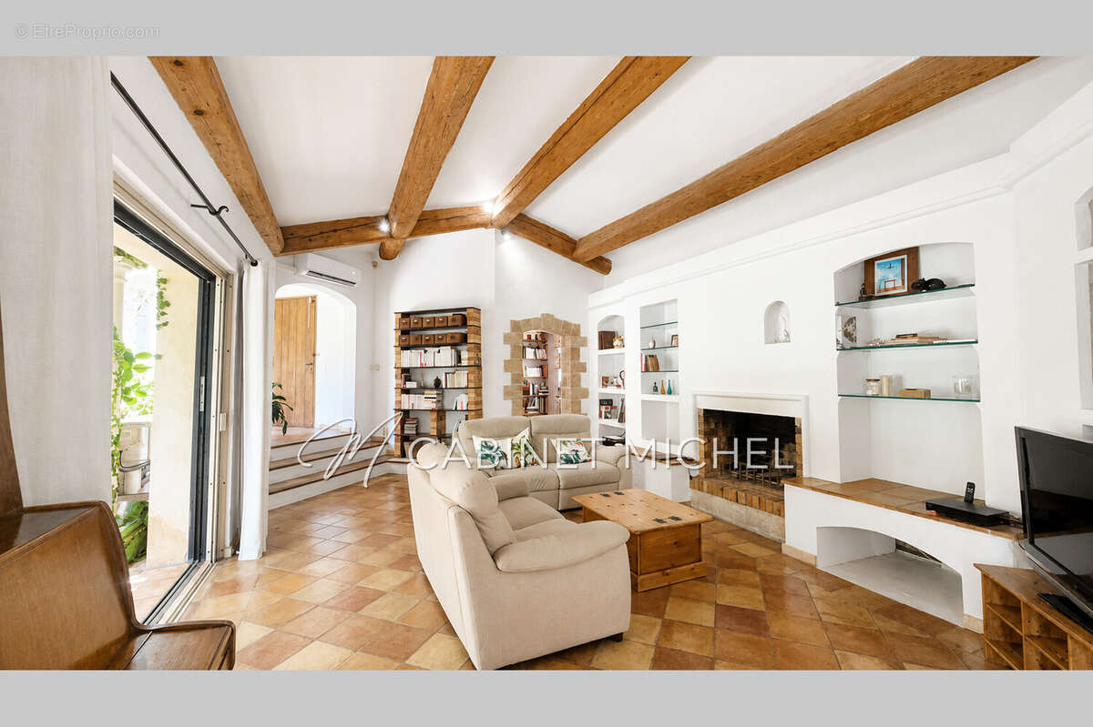 Maison 189 m² à Roquefort-Les-Pins  - photo 6
