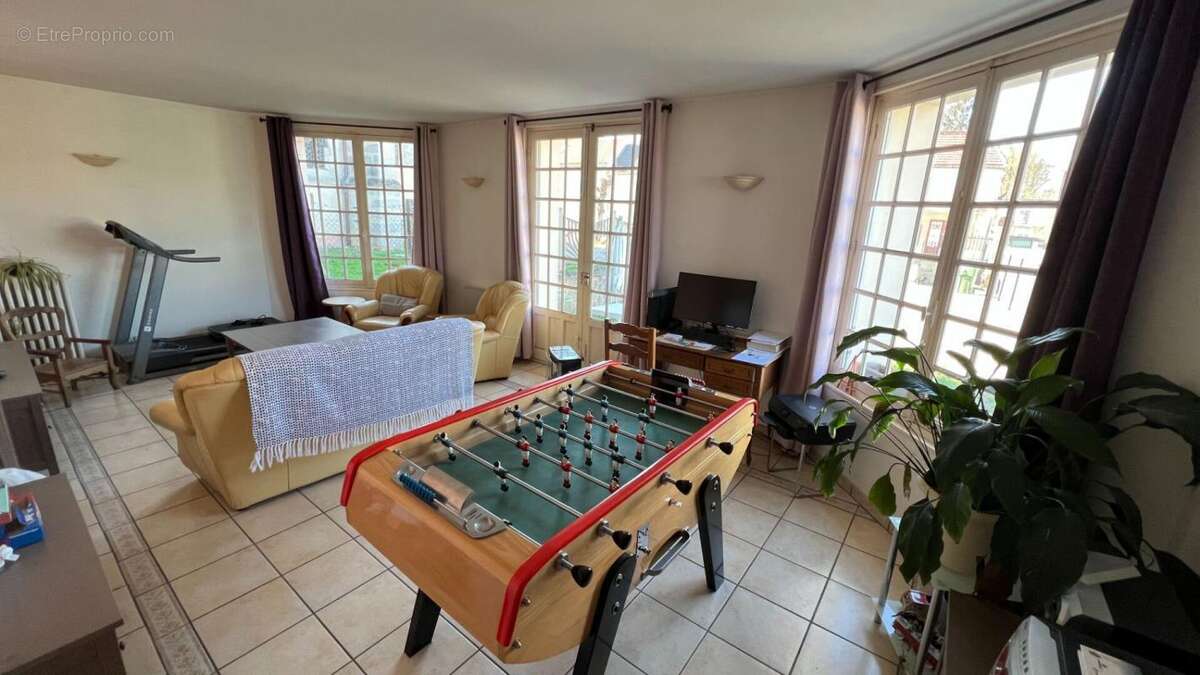 Maison à VARREDDES