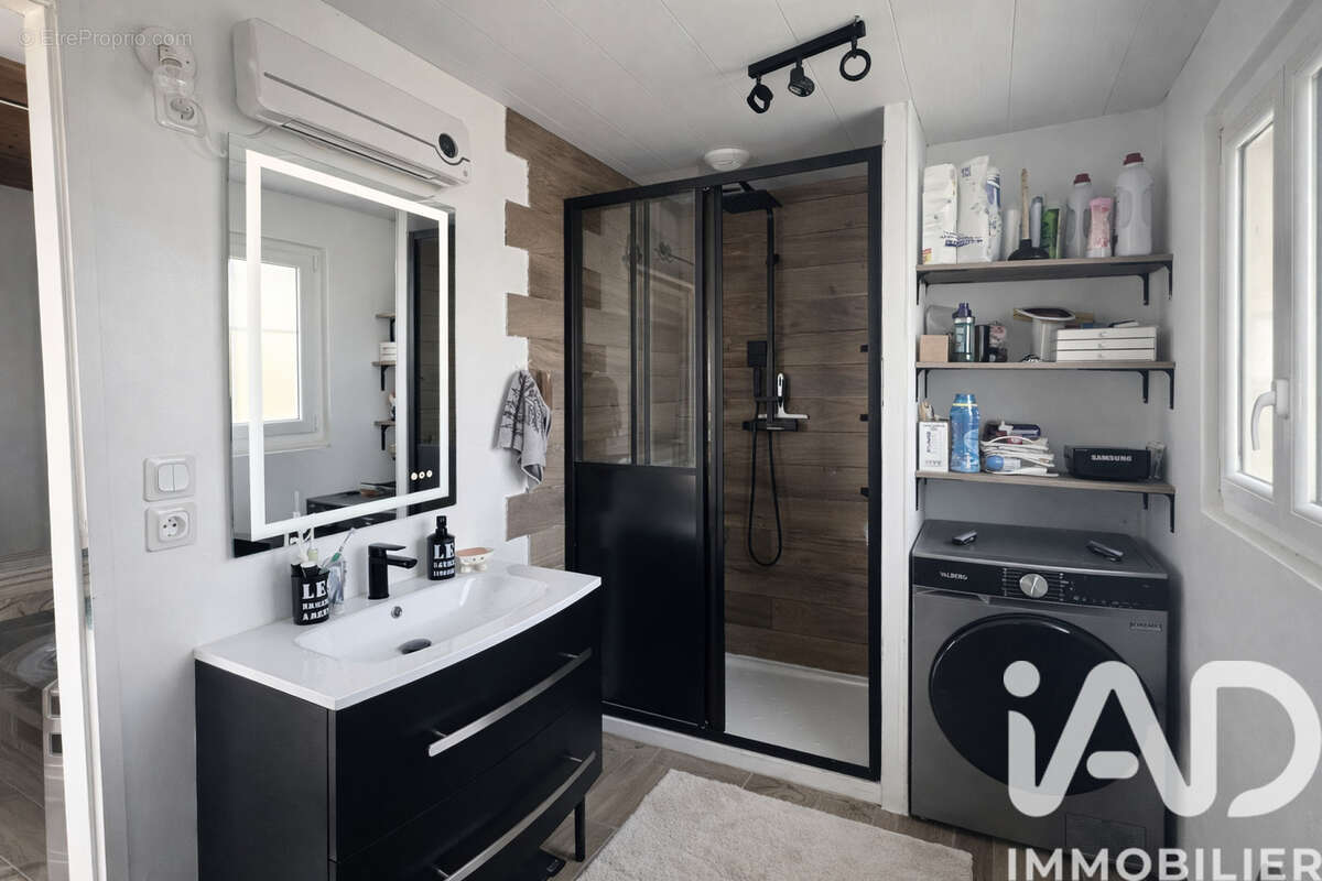 Maison 70 m² à Coudres  - photo 5