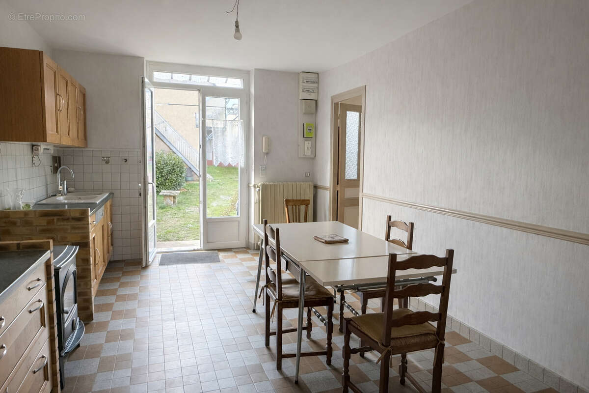 Maison à CHATEAUMEILLANT