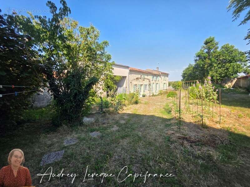 Maison à vendre 8 pièces SAINT SATURNIN DU BOIS (17) - photo 5