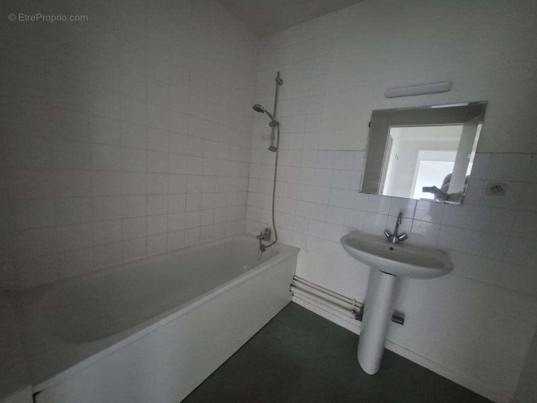 Appartement à VILLEFONTAINE