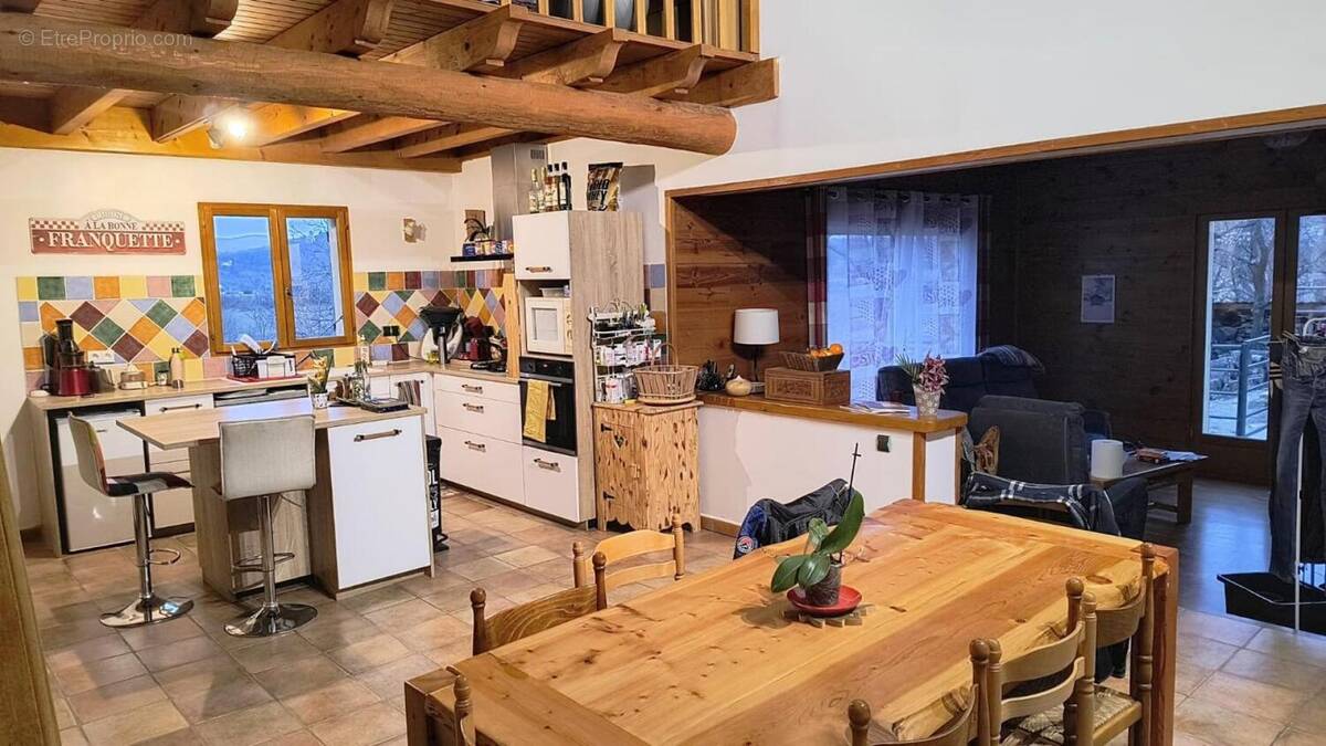 Photo 1 - Maison à SAINT-MAIME