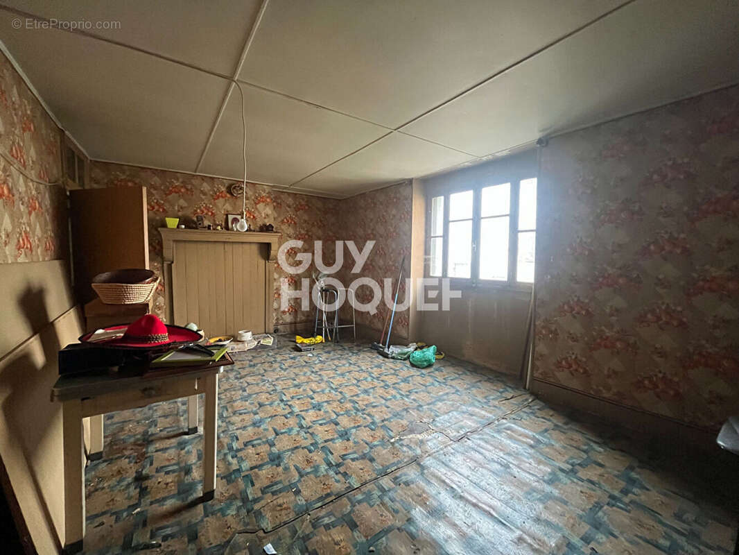Maison à VOLVIC