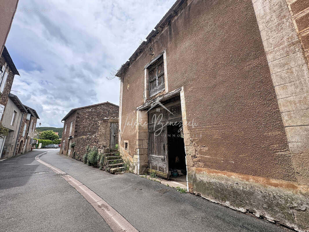 Maison à VABRES-L'ABBAYE