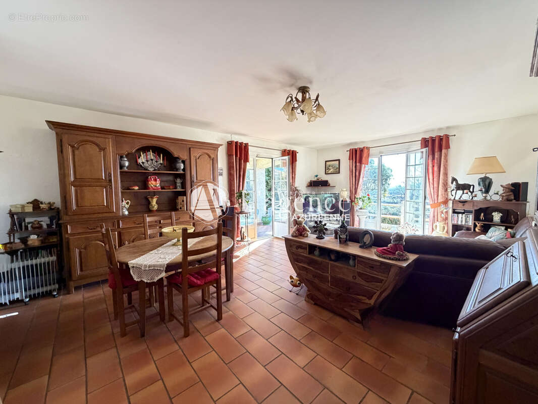 Maison à CAGNES-SUR-MER