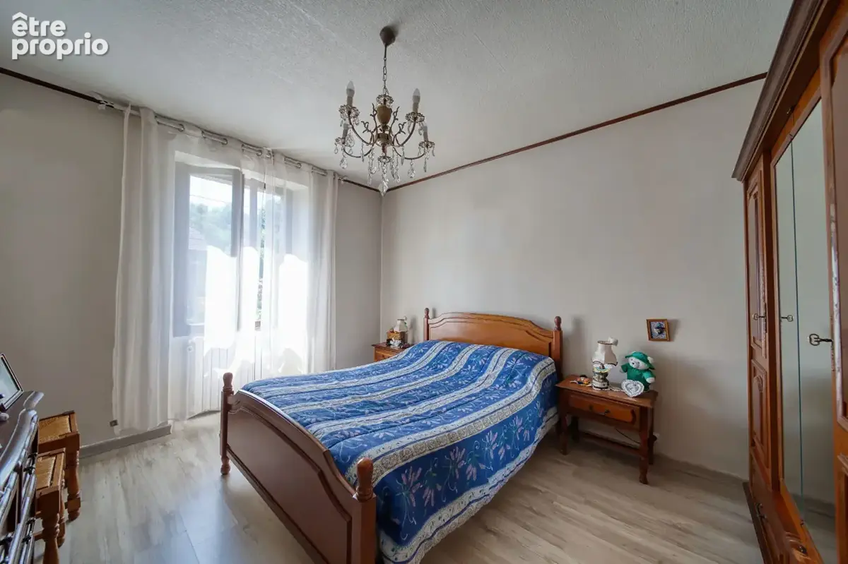 Maison individuelle, proches commodités avec garage double. - photo 10