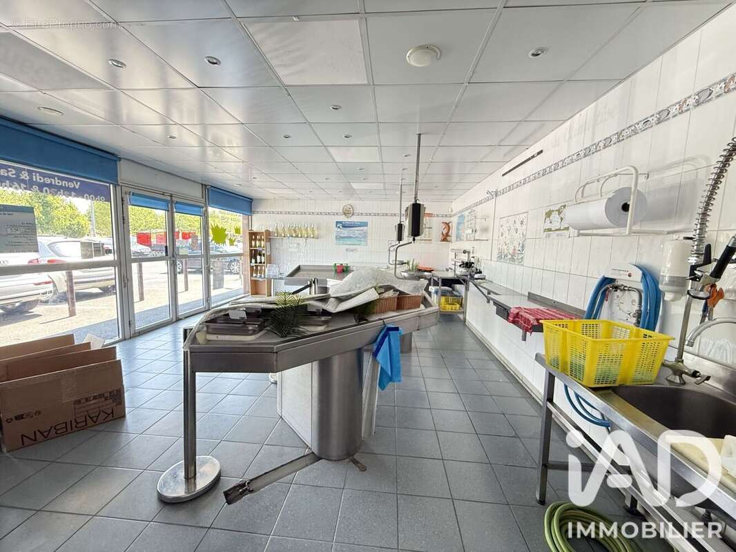 Commerce 55 m² à Pechbonnieu  - photo 9