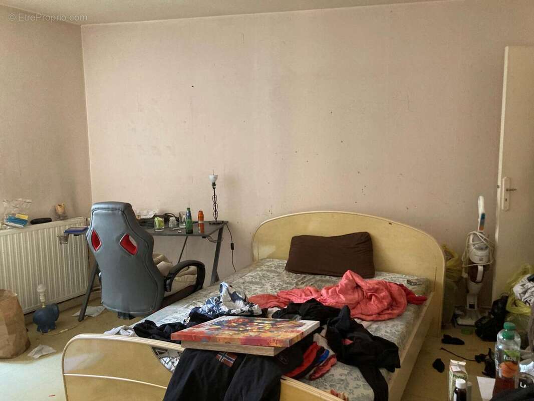 ch 2  appart  2 etage gauche - Maison à CAHORS