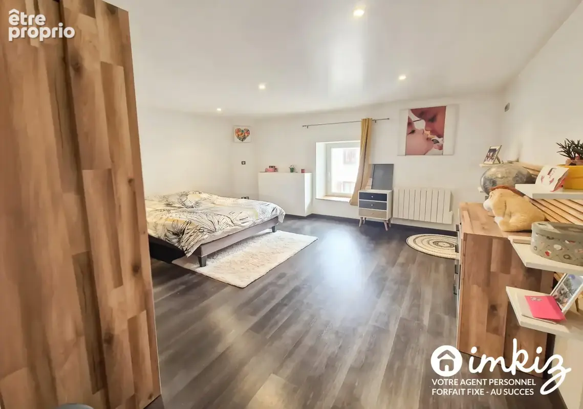 Maison familiale parfaitement rénovée de 220 m² - photo 9