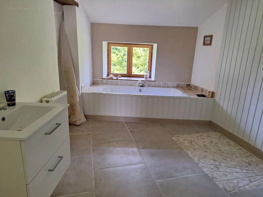 Maison à MAUPREVOIR