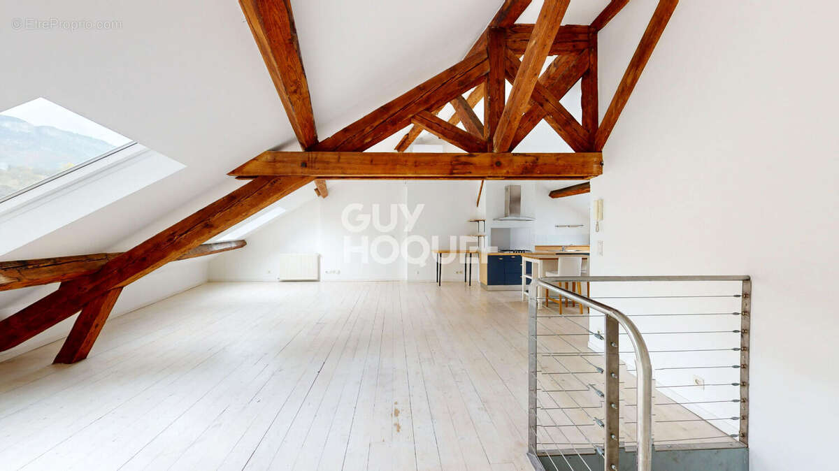 Appartement à AIX-LES-BAINS