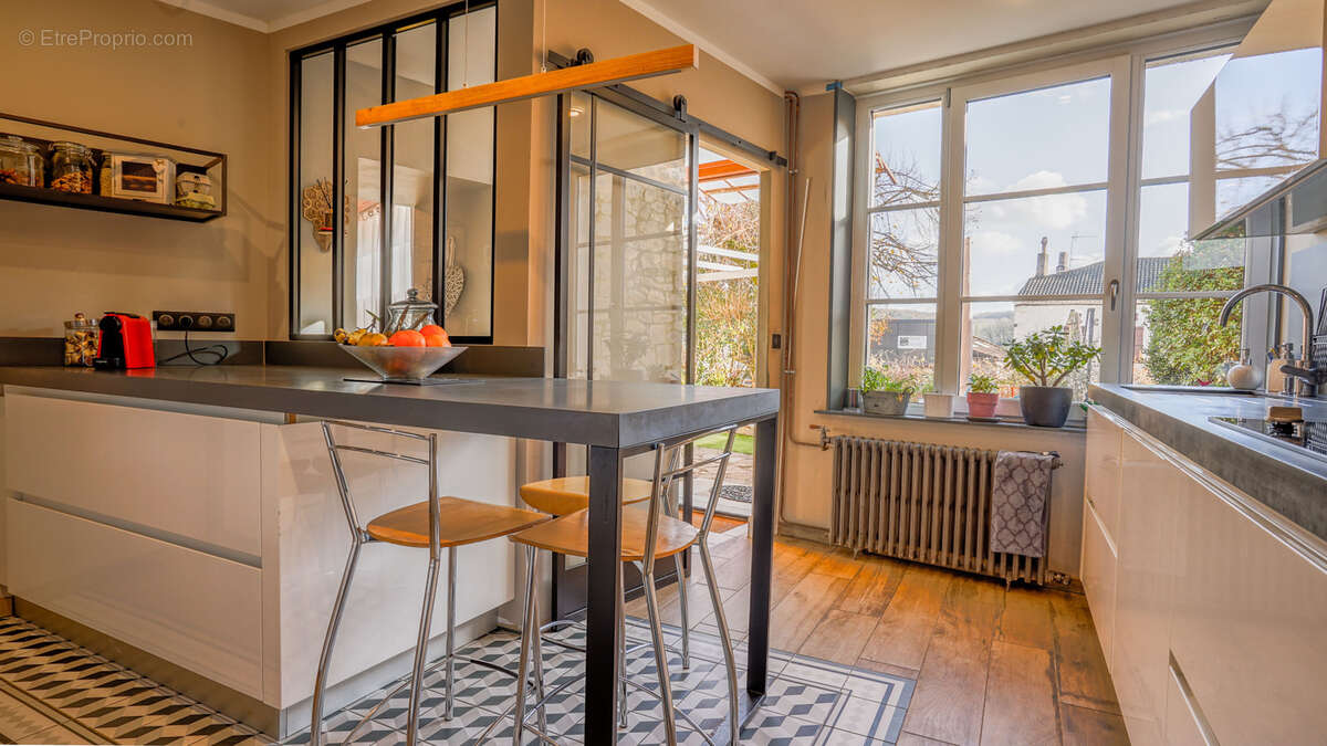 Maison à BAGAT-EN-QUERCY