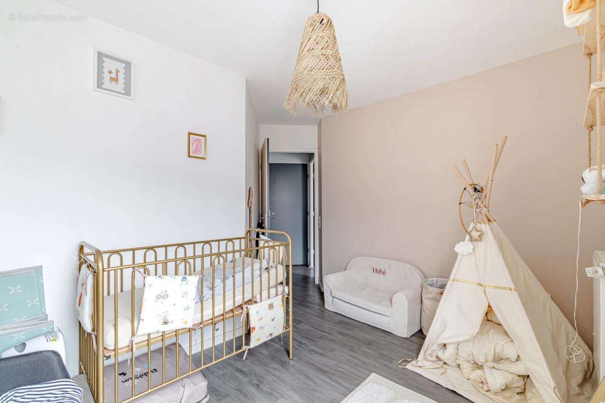 Appartement à CHENNEVIERES-SUR-MARNE