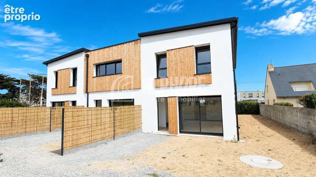 Maison à LA TURBALLE