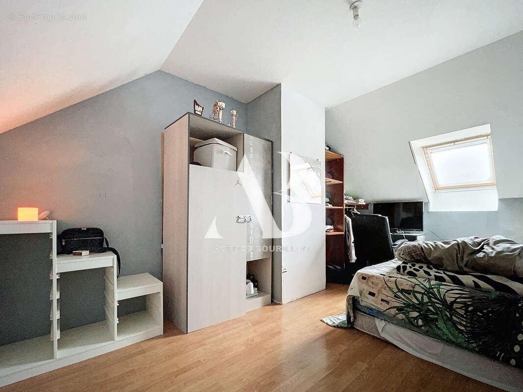 Maison à LA CHAPELLE-RABLAIS