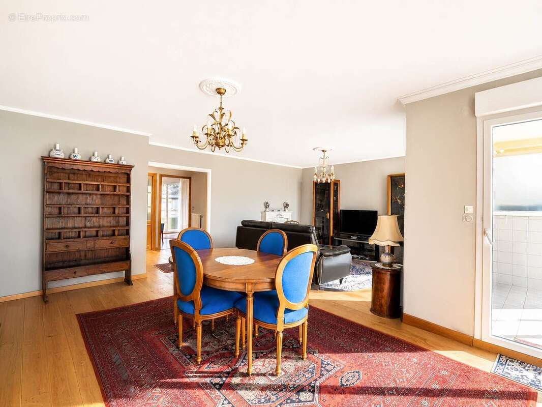 Appartement à EVIAN-LES-BAINS