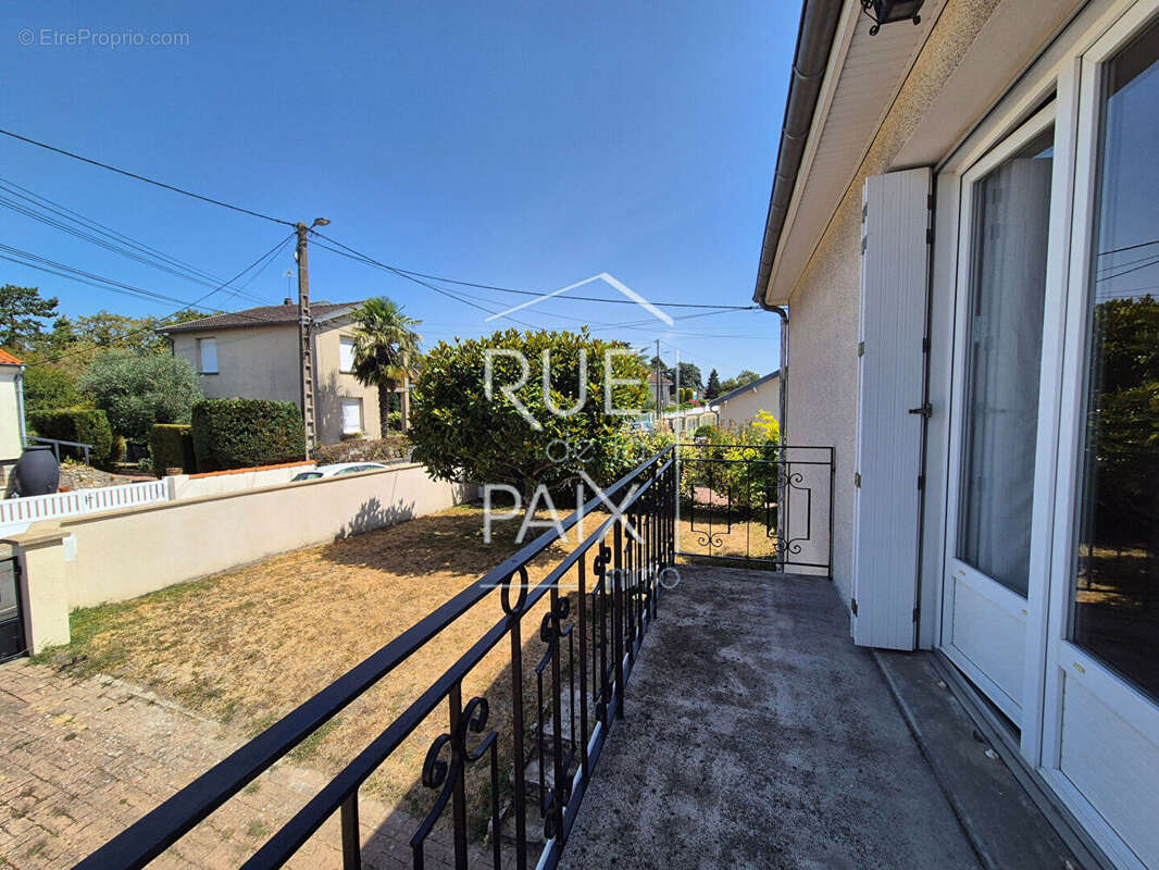 Maison Loudun 4 pièce(s) 84 m2 - photo 4