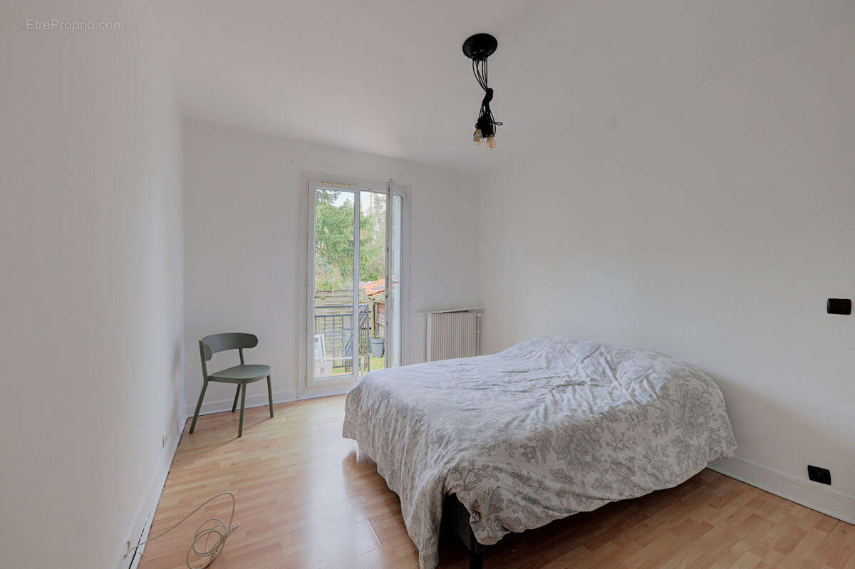 Appartement à LE PERREUX-SUR-MARNE