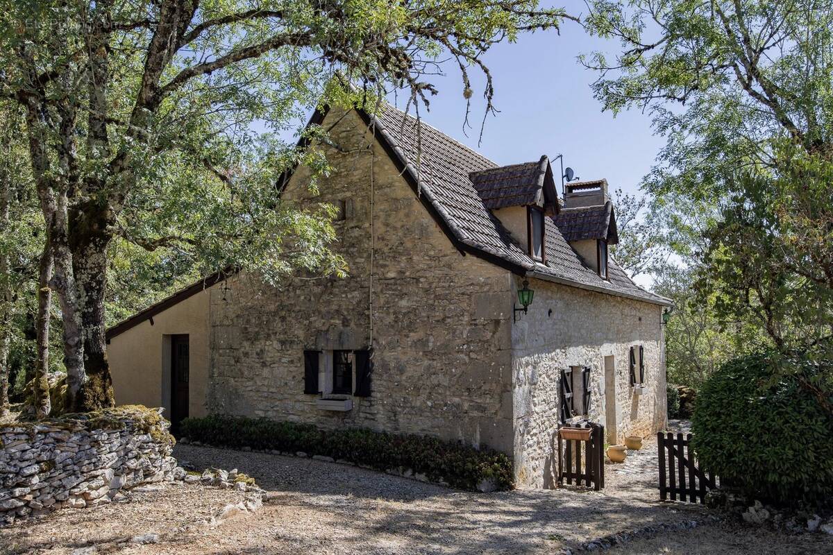 Maison à SAINT-SULPICE
