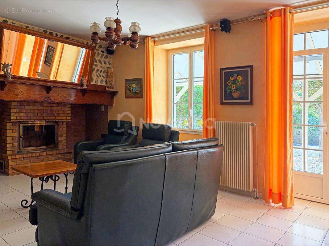 Maison à GAN