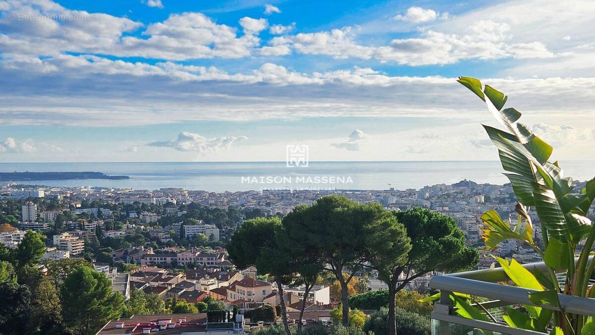 Appartement à LE CANNET