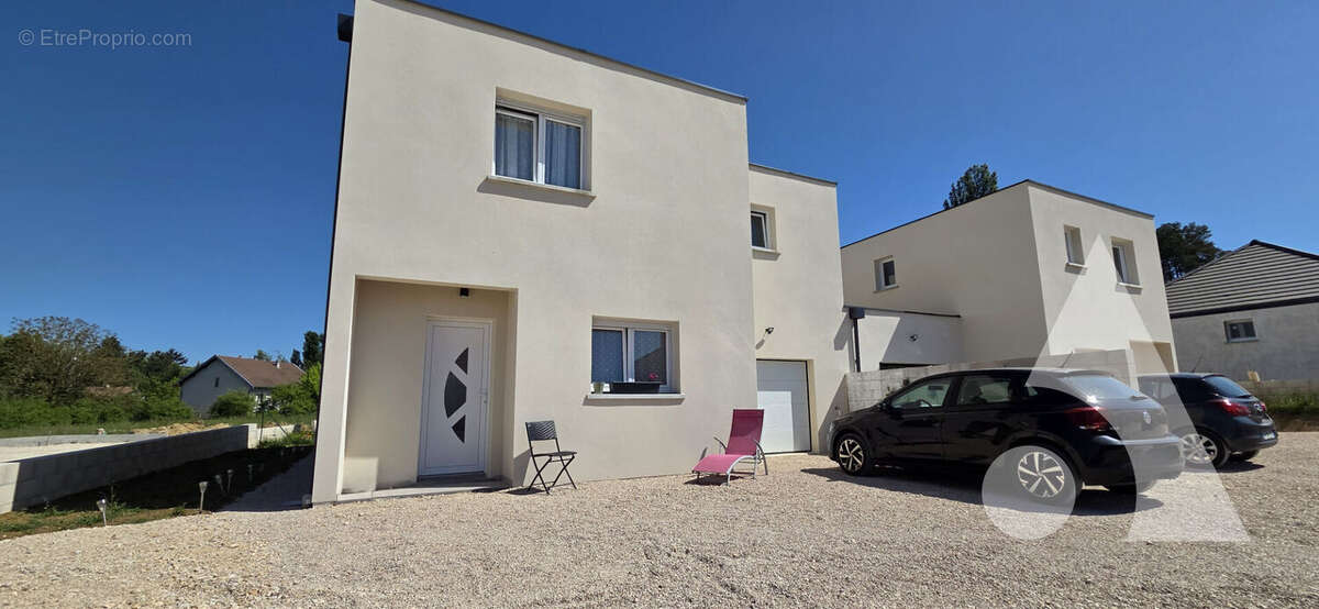 Maison à CHAMPVANS