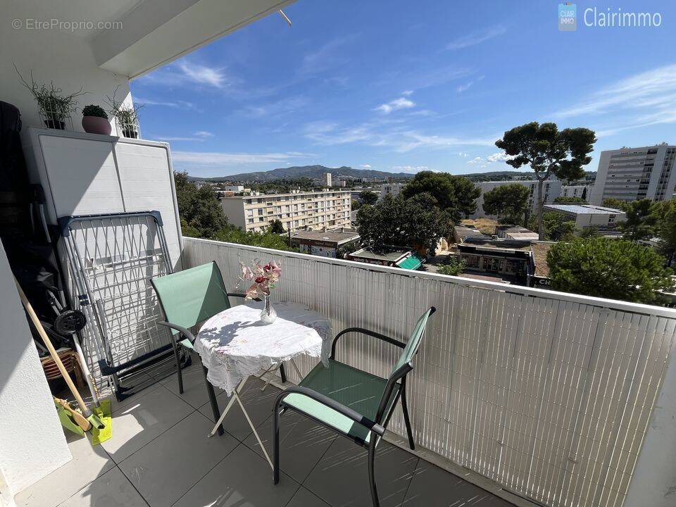 Appartement T3 a vendre - balcon - 13013 - métro -  ascenseur - Appartement à MARSEILLE-13E