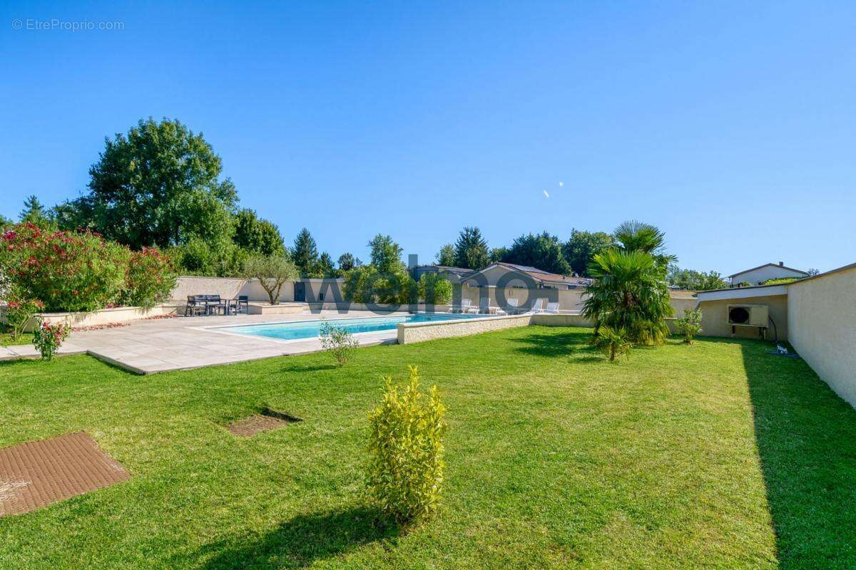 Maison à VILLEFRANCHE-SUR-SAONE