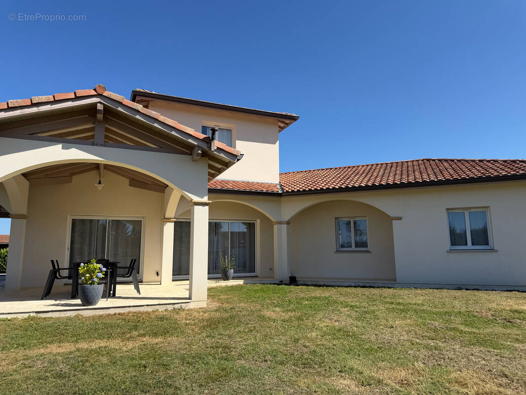 Maison à PEY