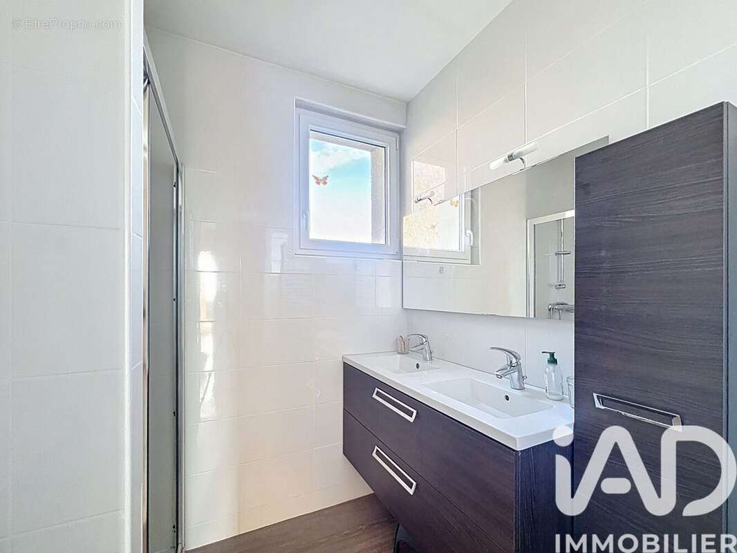 Photo 8 - Maison à SAINT-GERMAIN-LAPRADE